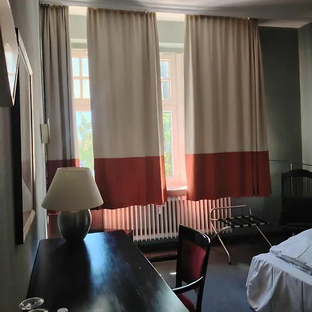 Drei Kronen Hotel Niederdorla